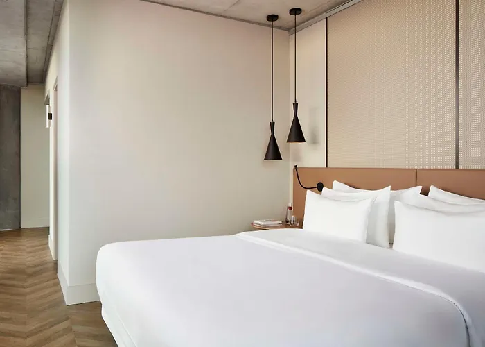 Otel Nh Collection Frankfurt Spin Tower 4*