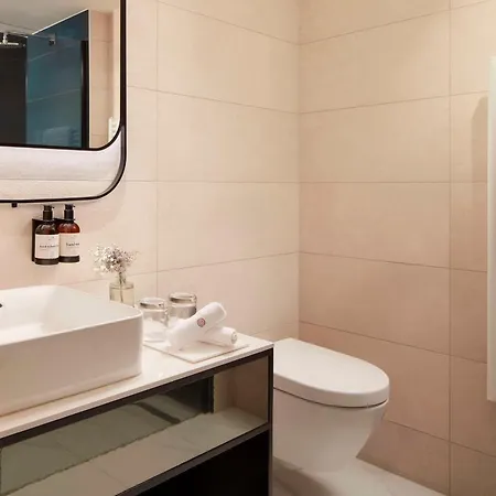 ホテル Nh Collection Frankfurt Spin Tower 4*