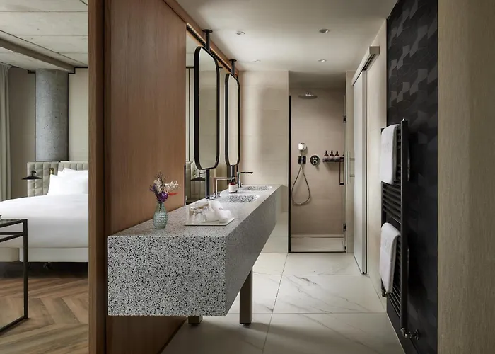 Nh Collection Frankfurt Spin Tower